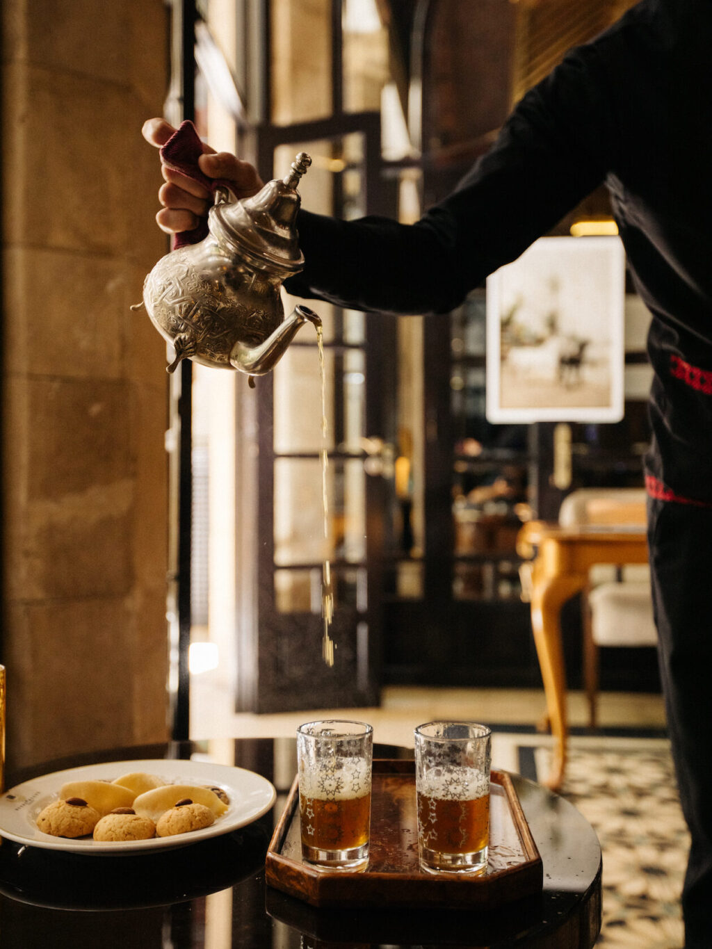 galerie photo du restaurant Le Salon Oriental, un thé marocain au Bar anglais