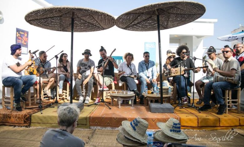 Photo d'illustration d'un article sur le programme de l'Arbre à Palabres, organisé par l'Institut Français du Maroc pendant le Festival Gnaoua
